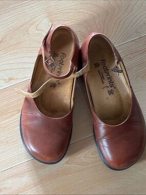Birkenstock Footprints Women's  Mary Jane Flats with Ankle Strap Sz 38